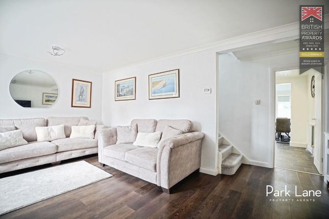 12, Winchester Close, Bishops Stortford photo 2