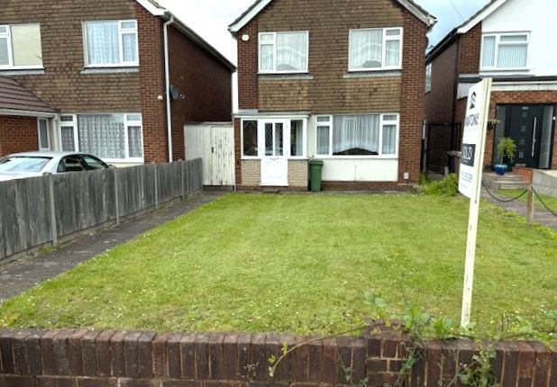Thumbnail Detached house to rent in Oakley Road, Luton