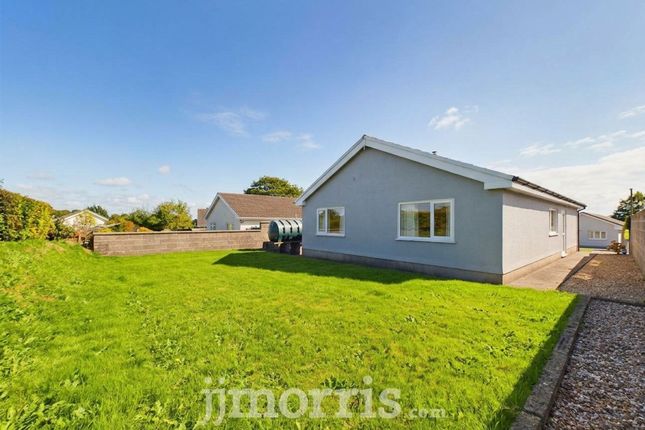 9 Highfield Park, Narberth photo 2