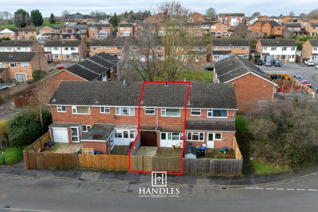 Terraced house for sale in Brunel Close, Warwickshire