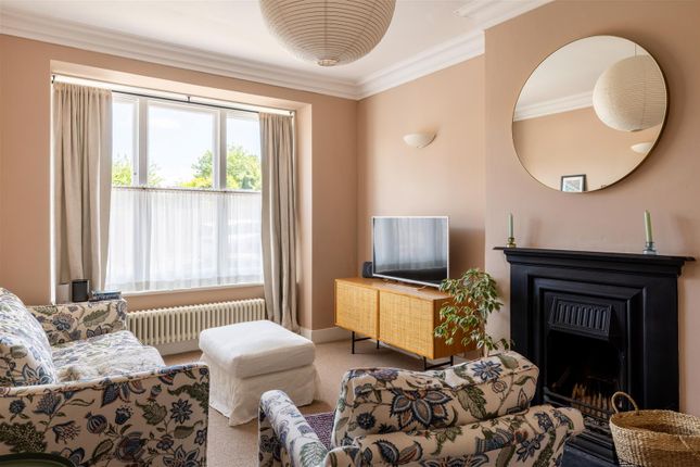 8, Oakhill Road, Reigate photo 4