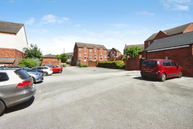 23, Queen Mary Rise, South Yorkshire photo 4