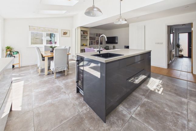 20, Little Down Orchard, Newton Poppleford photo 3
