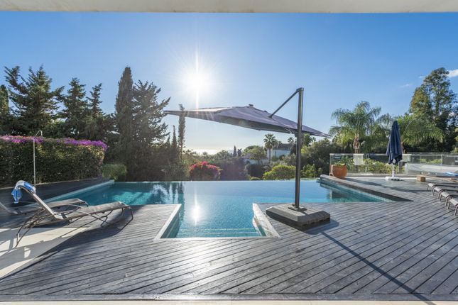 Villa for sale in Hacienda Las Chapas, Marbella, Malaga, Spain