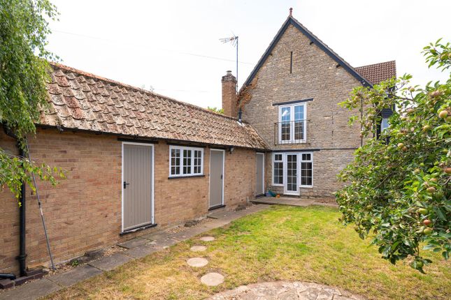 The Barn, Home Close, Sharnbrook, Bedfordfordshire photo 4
