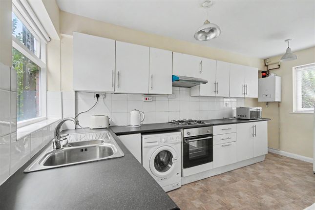Meriden Avenue, Nottingham photo 5