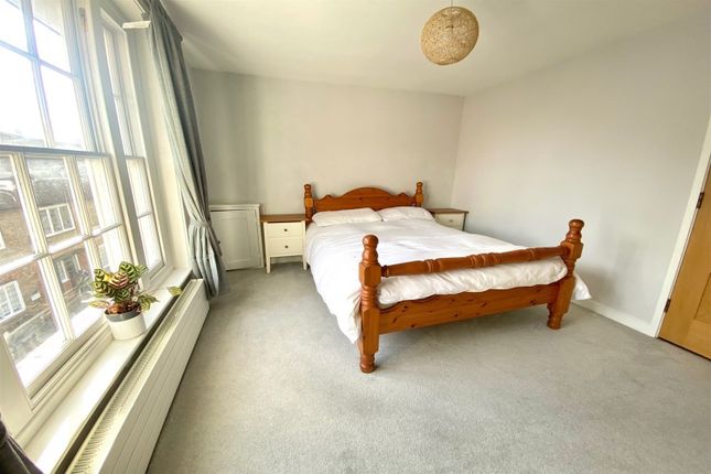 Flat, Knockhundred Row, Midhurst photo 5