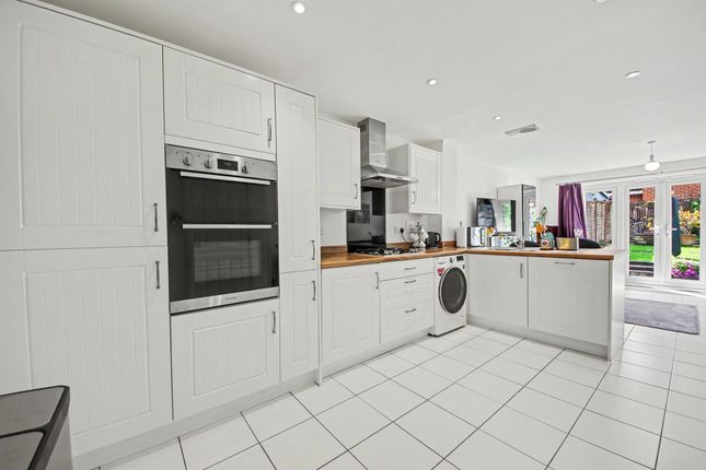 38 Barfoot Road, Southampton photo 3