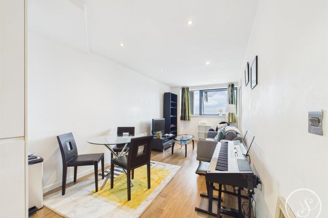 Apartment 2201, Bridgewater Place, Water Lane, Leeds photo 3