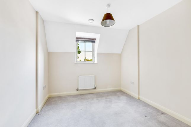 Flat to rent in Cheam Road, Ewell, Epsom