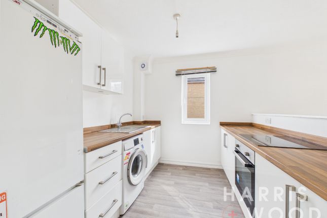 Flat 7, Bay View Court, Harwich photo 2