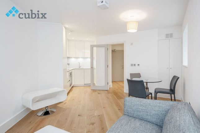 Flat to rent in 6 Wadding Street, Elephant And Castle