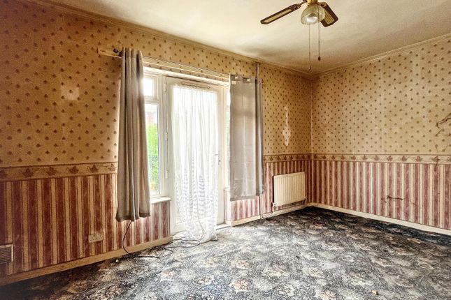 35 The Ridgeway, South Shields photo 4