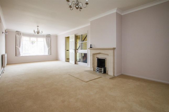 Willows, Nine Ashes Road, Brentwood photo 4
