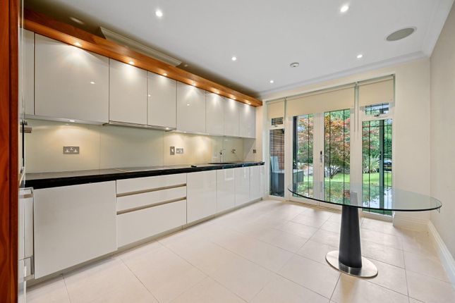 Rqtec_Flat 3 Broomfield Court 2 Beaumont Close_Kit