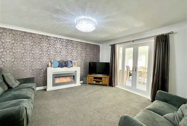 93, Haigh Moor Way Swallownest, Sheffield photo 2
