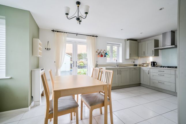 5, Choak Walk, Newton Abbot photo 4