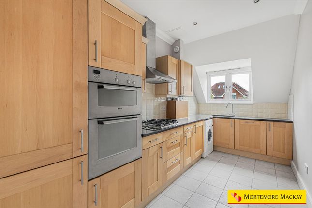 Flat 9 Elle Court, 96, Nether Street, London photo 4