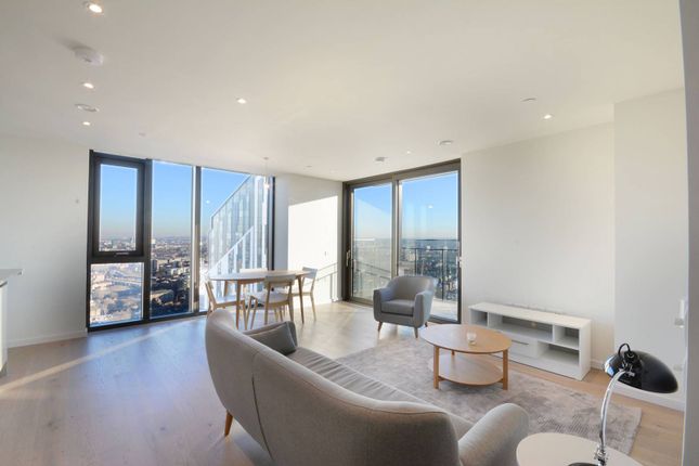 Flat to rent in St Gabriel Walk, Elephant And Castle, London