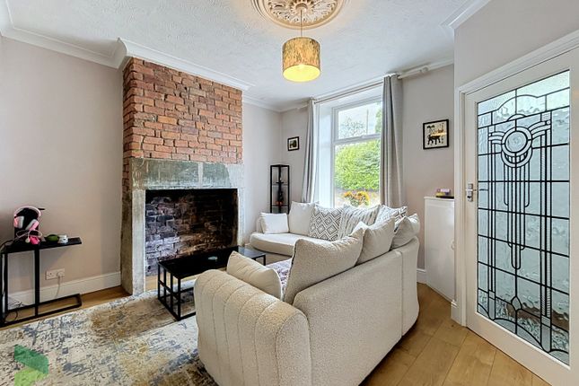 106, Watery Lane, Darwen photo 2