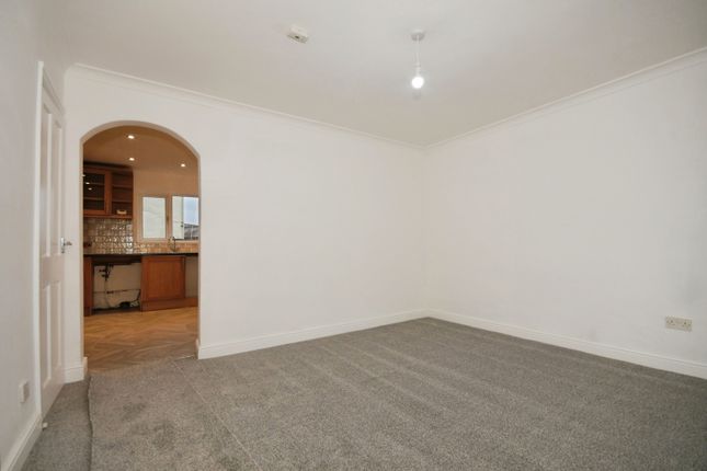 1, St. Johns Road, Chesterfield photo 3