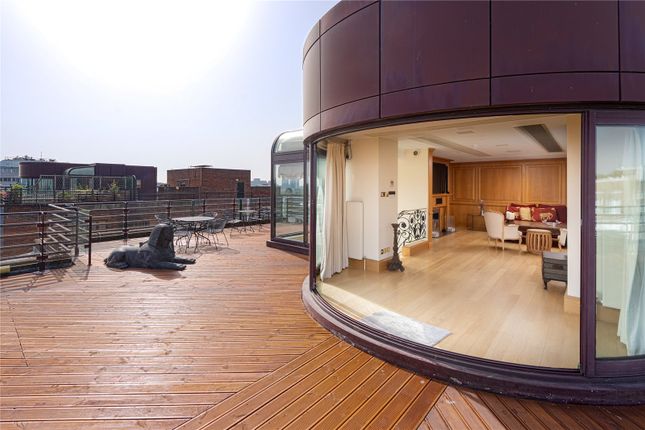 Flat for sale in Beverly House, 133 Park Road, St. John's Wood, London