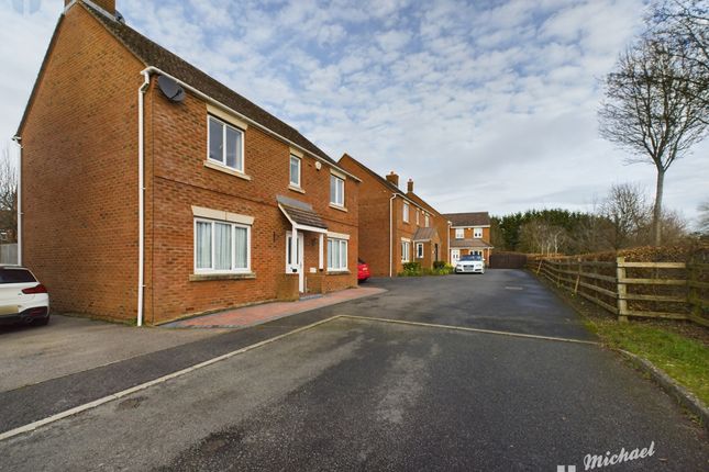 Detached house for sale in Whitechurch Close, Stone, Aylesbury, Buckinghamshire