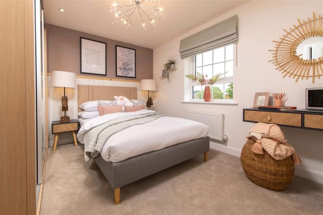 16, Hold Avenue, Cottam, Preston photo 3