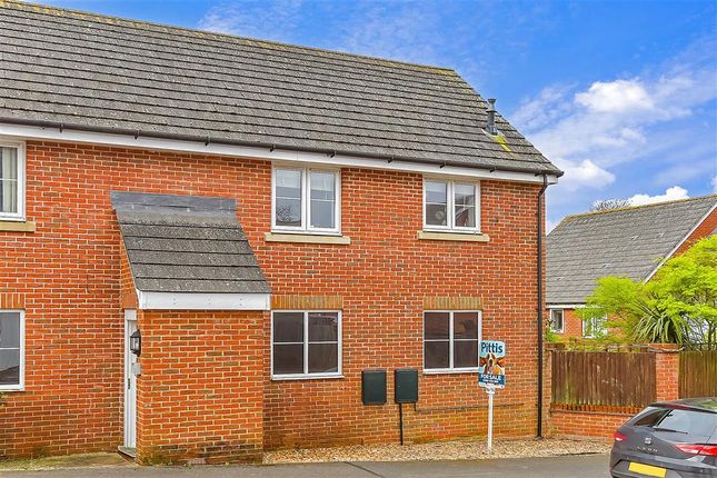 Thumbnail Property for sale in Brinton Close, East Cowes, Isle Of Wight