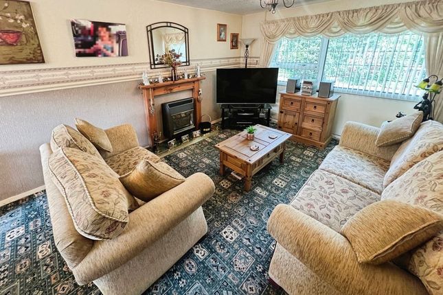 45, Meadowside Avenue, Bolton photo 2