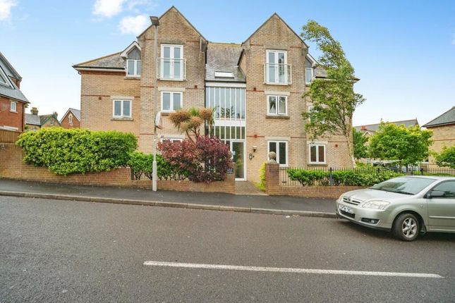2-bed flat on Cross Road, Weymouth, £1,250/mo