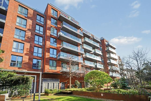 Apt 17, 5 Gaumont Place, London photo 4