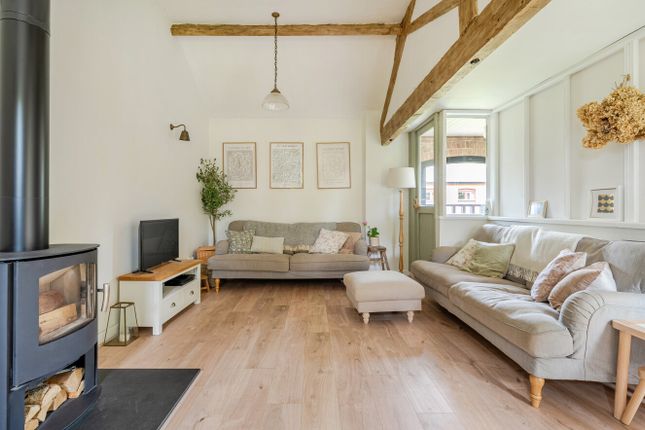 6, Orchards Farm, Honiton photo 4