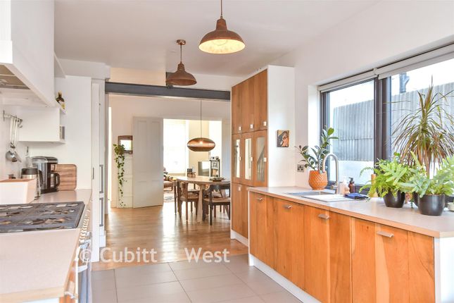 59, Brading Road, Brighton photo 4
