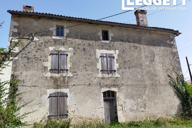Thumbnail Villa for sale in Limalonges, Deux-Sèvres, Nouvelle-Aquitaine