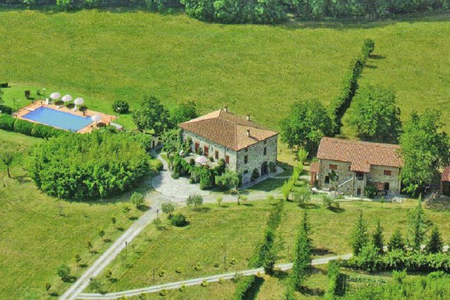 Thumbnail Farmhouse for sale in 1015, Villafranca In Lunigiana, Massa And Carrara, Tuscany, Italy