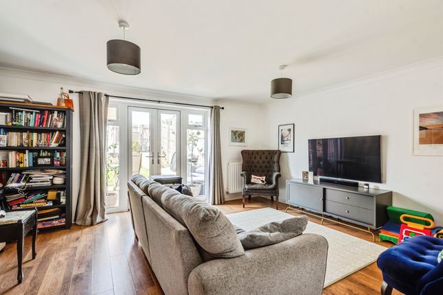 14, Langford Way, Witney photo 3