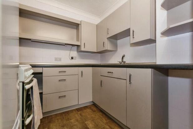Flat to rent in Blythe Court, Solihull