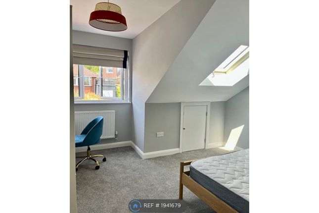 Flat to rent in Woodland View West, Brighton