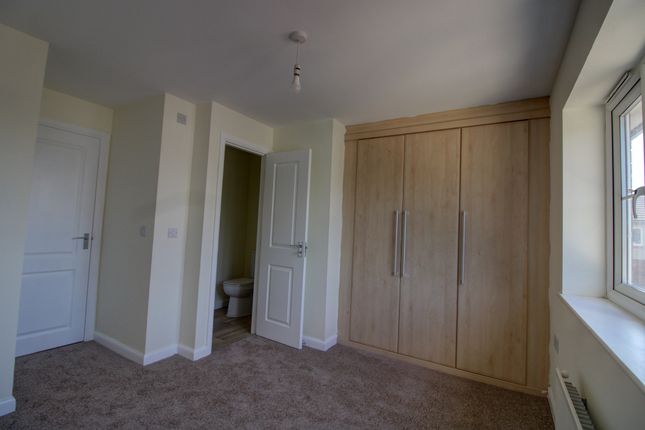 3, St. Helens Place, Athersley South, Barnsley. photo 4