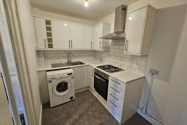 523, Rooley Lane , Bradford photo 2