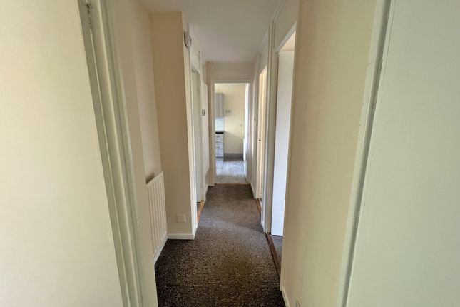 Flat for sale in Delbury Court, Hollinswood, Telford