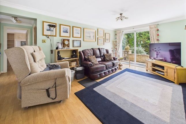 Apartment 1 Nightingales, 16 Valley Road, Kenley photo 2