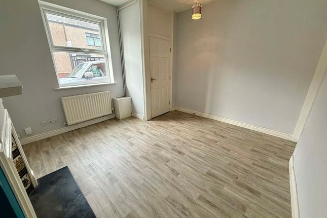 19, Moor Road, Wigan photo 3