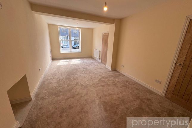74, Dumfries Street, Rhondda Cynon Taff photo 4