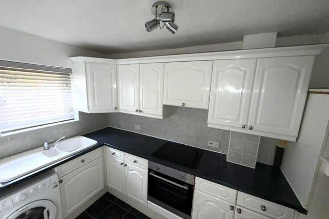 2b, Bedfont Green Close, Feltham photo 2