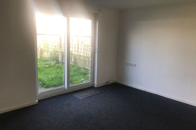 79 Sweet Dews Grove, Hull photo 2