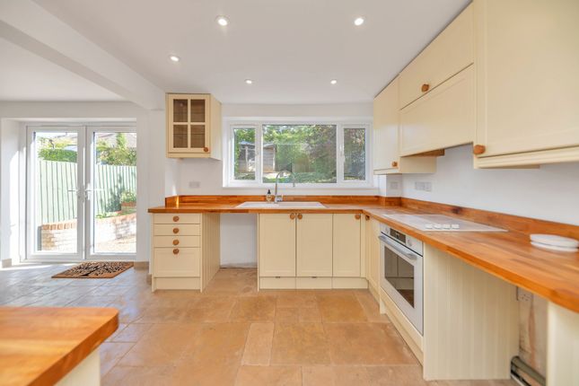 27 Dixies Close, Baldock photo 2