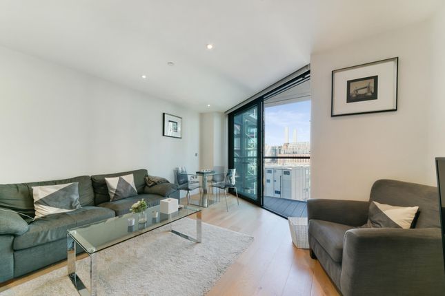 Flat to rent in Riverlight Four, Riverlight Quay, London