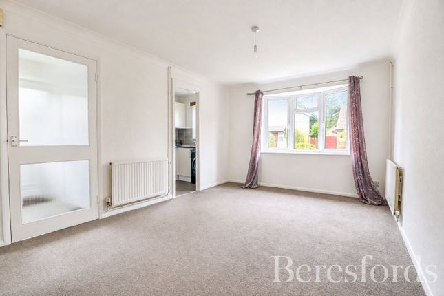 38, Skiddaw Close, Braintree photo 2